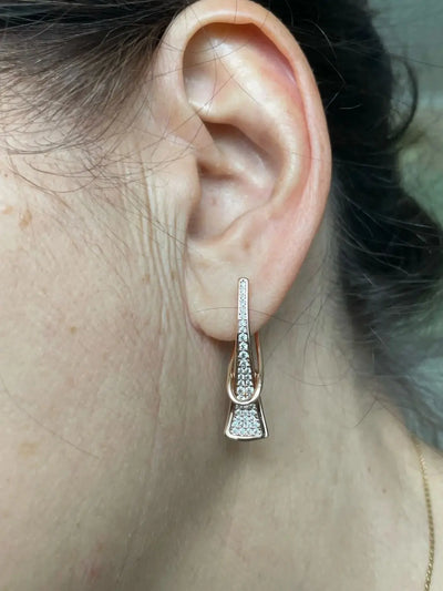 Laura Robinson / 11 orders