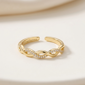 Twisted Zirconia Gold Ring