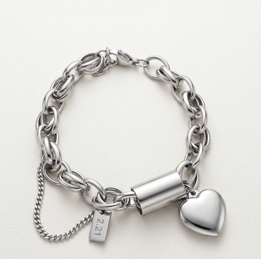 Eterna Heart Link Bracelet