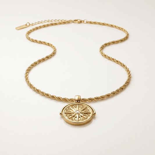 Astra Compass Necklace - Orlumea