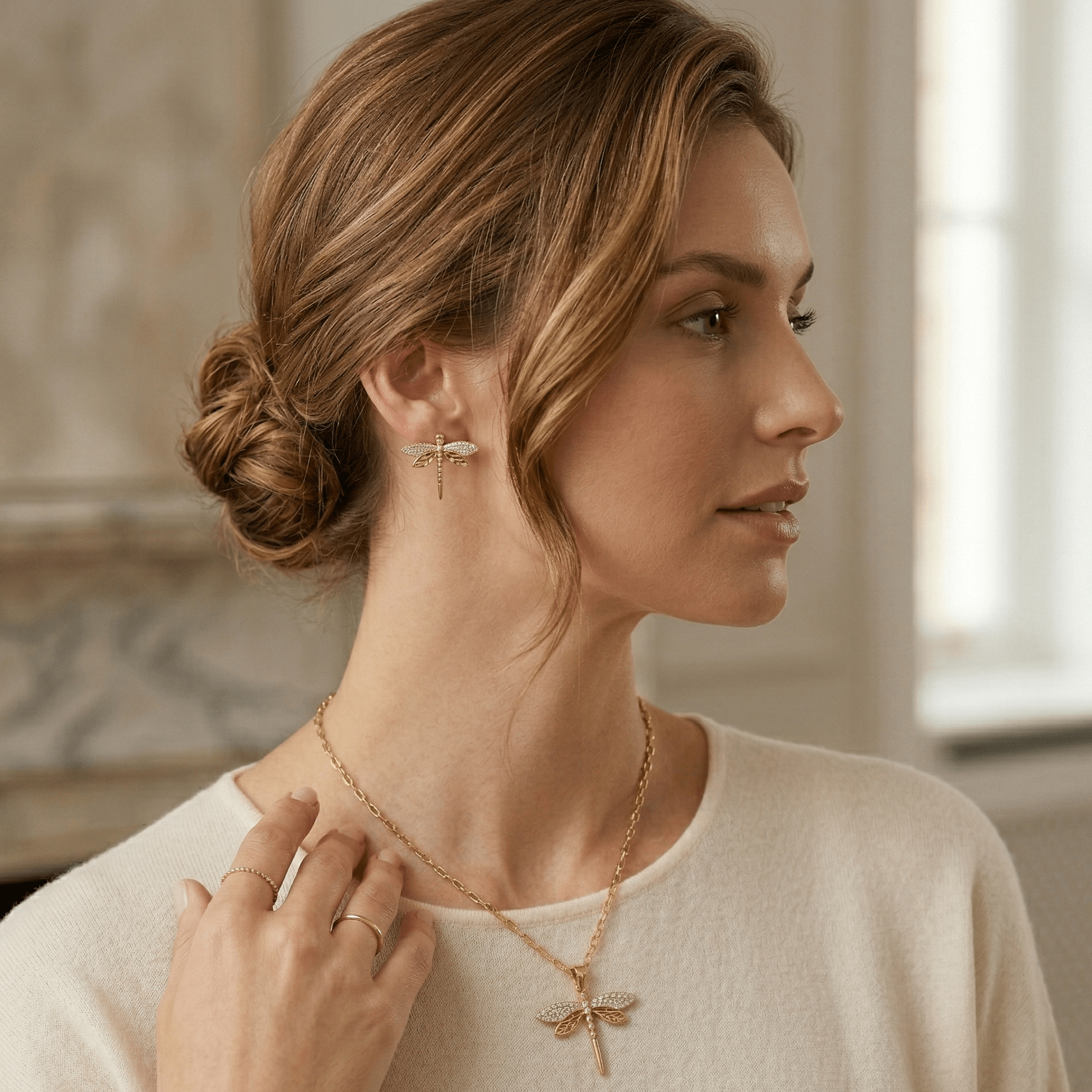 Aurelia Dragonfly Necklace - Orlumea