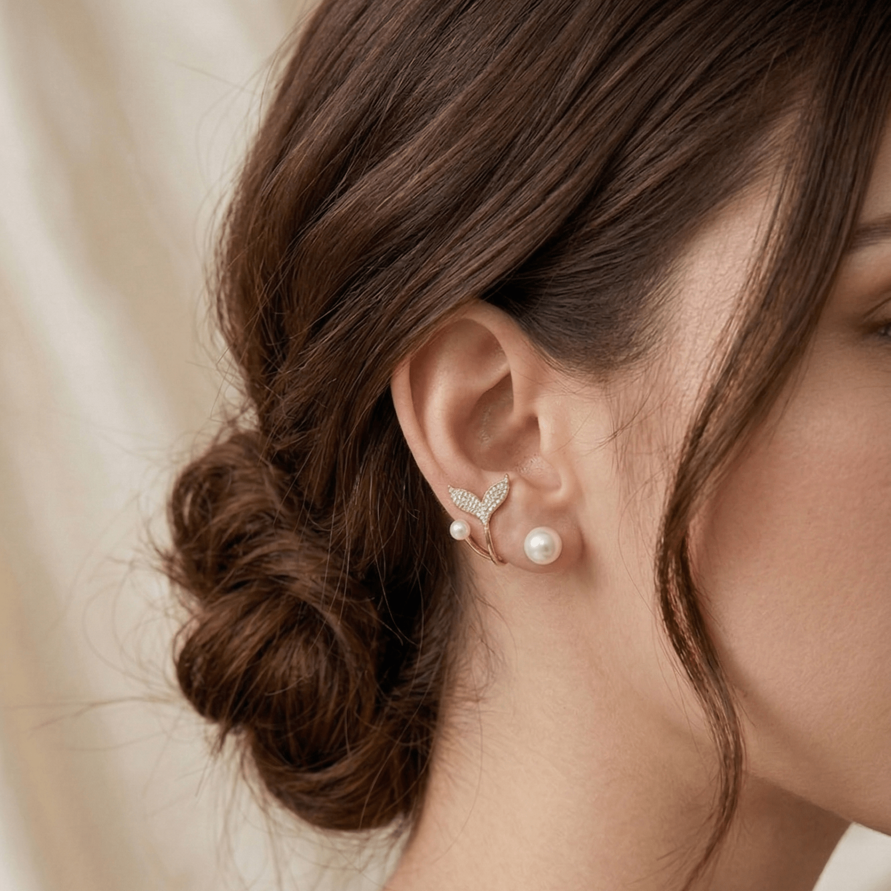 Aurelia Pearl Mermaid Earrings - Orlumea