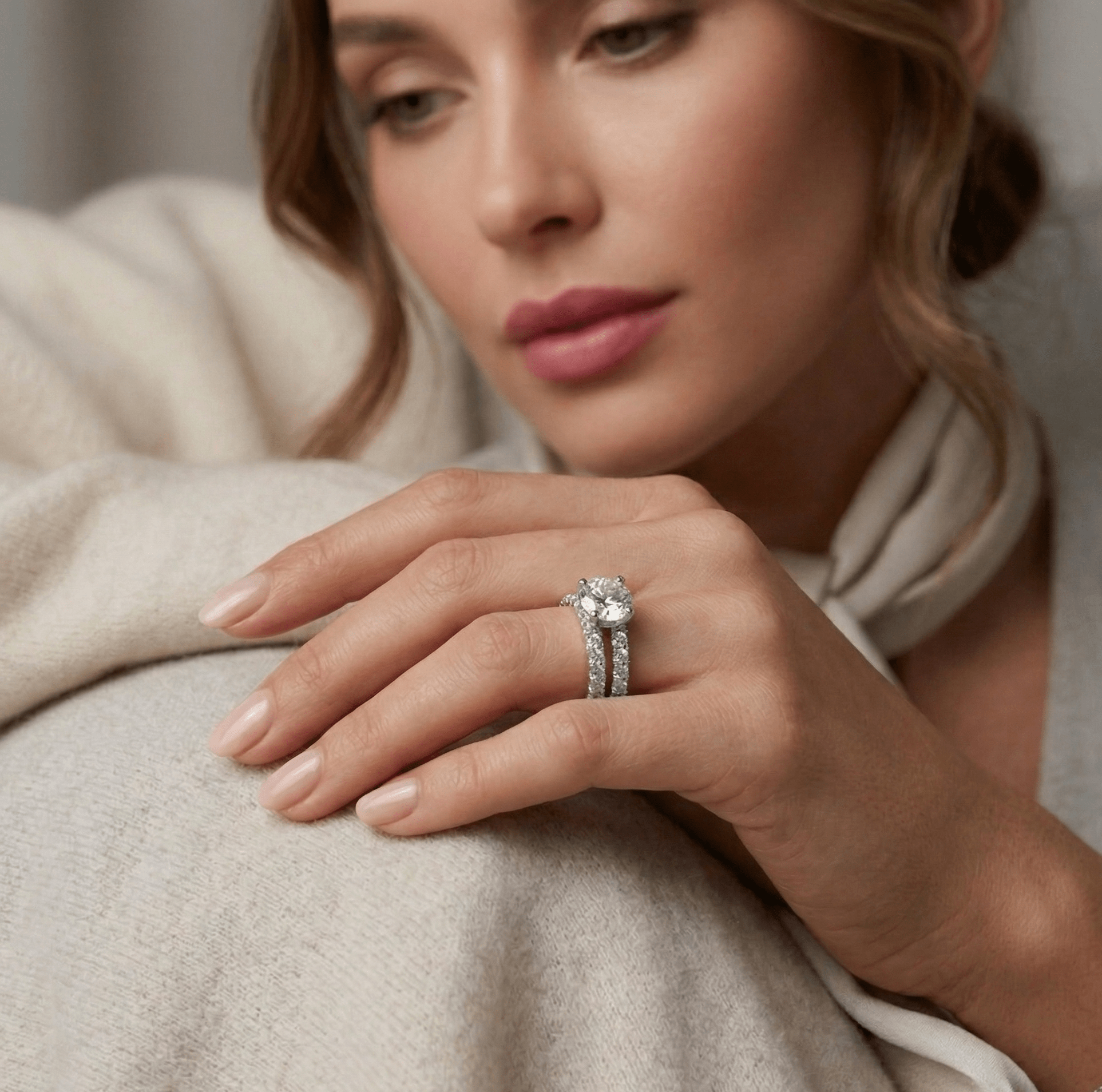 Aurora Lux Zirconia Bridal Ring Set - Orlumea