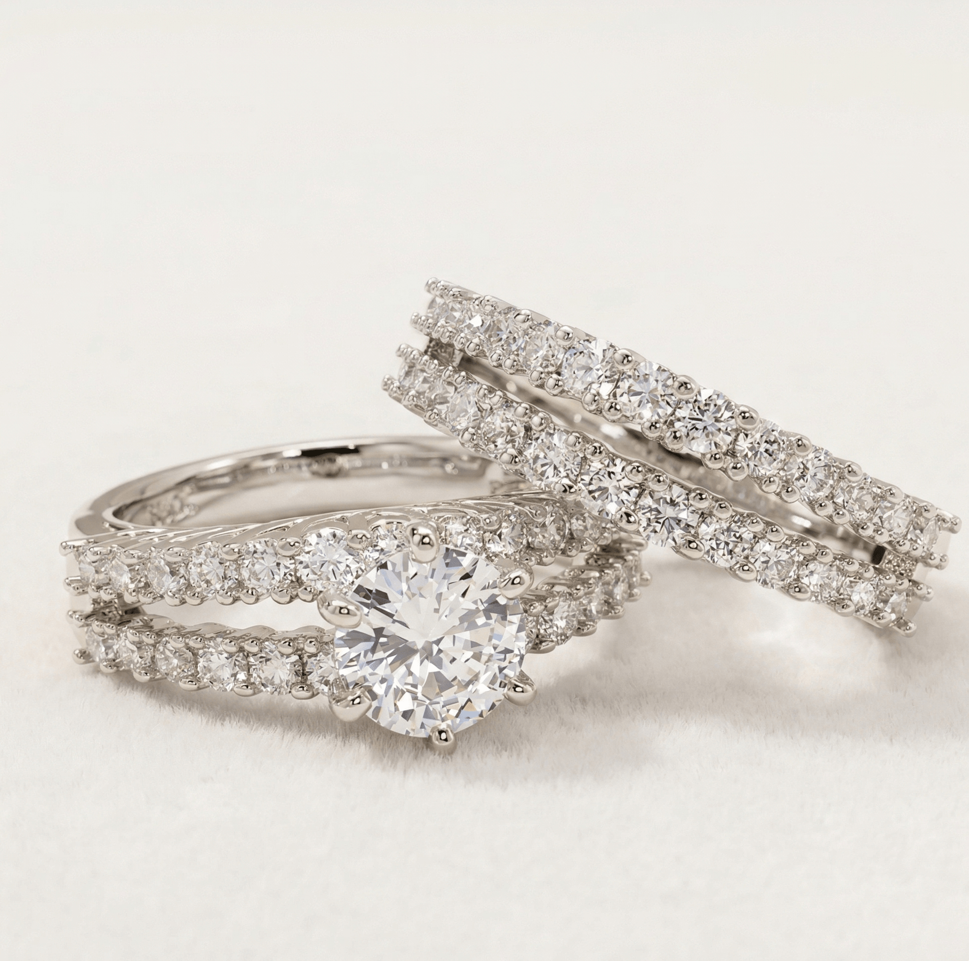 Aurora Lux Zirconia Bridal Ring Set - Orlumea
