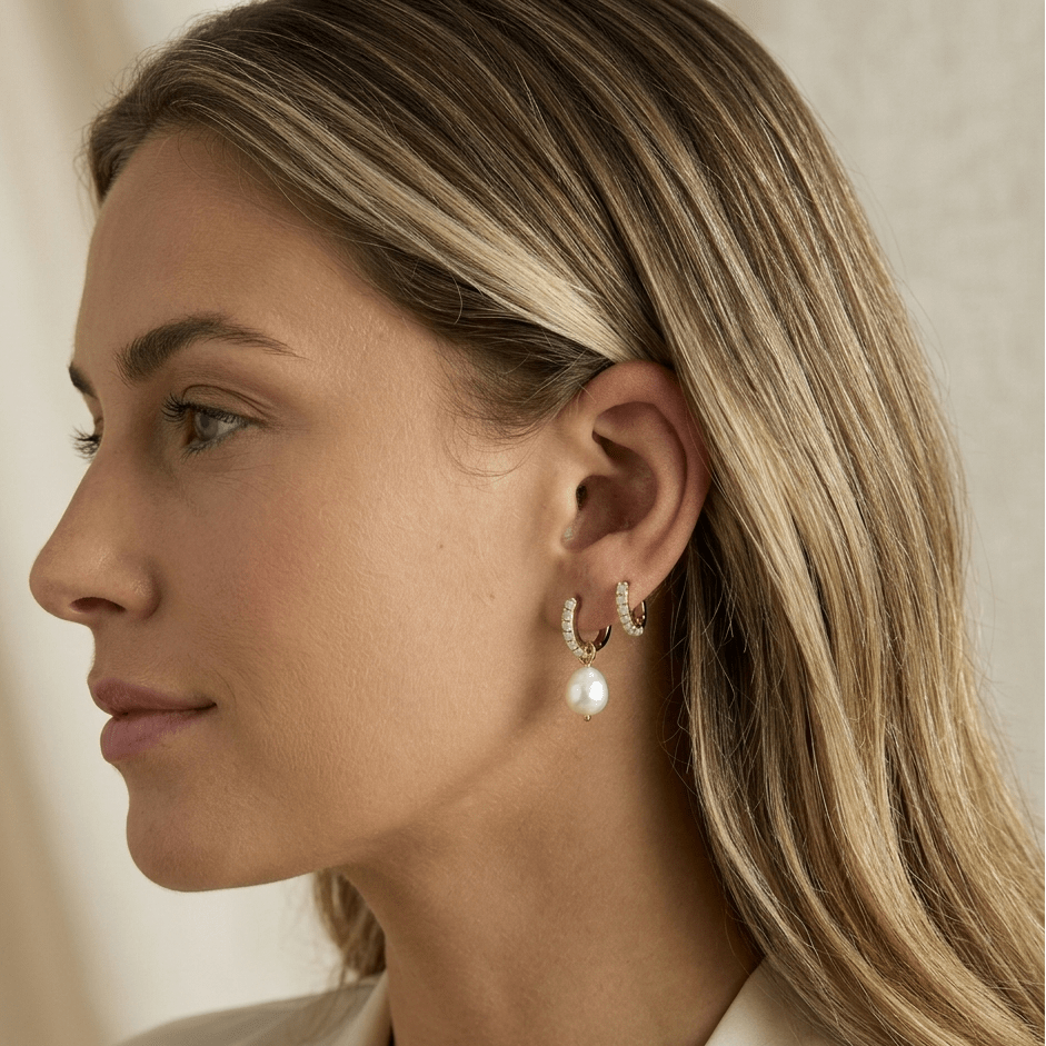 Aurora Pearl Hoop Earrings - Orlumea