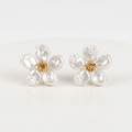 Elara Pearl Flower Earrings - Orlumea