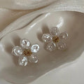 Elara Pearl Flower Earrings - Orlumea
