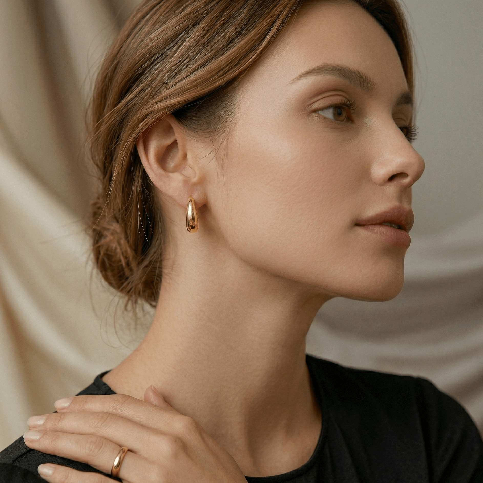 Essential Gold Huggie Earrings - Orlumea