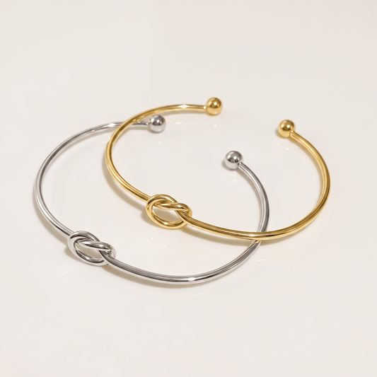 Eternal Knot Bracelet - Orlumea