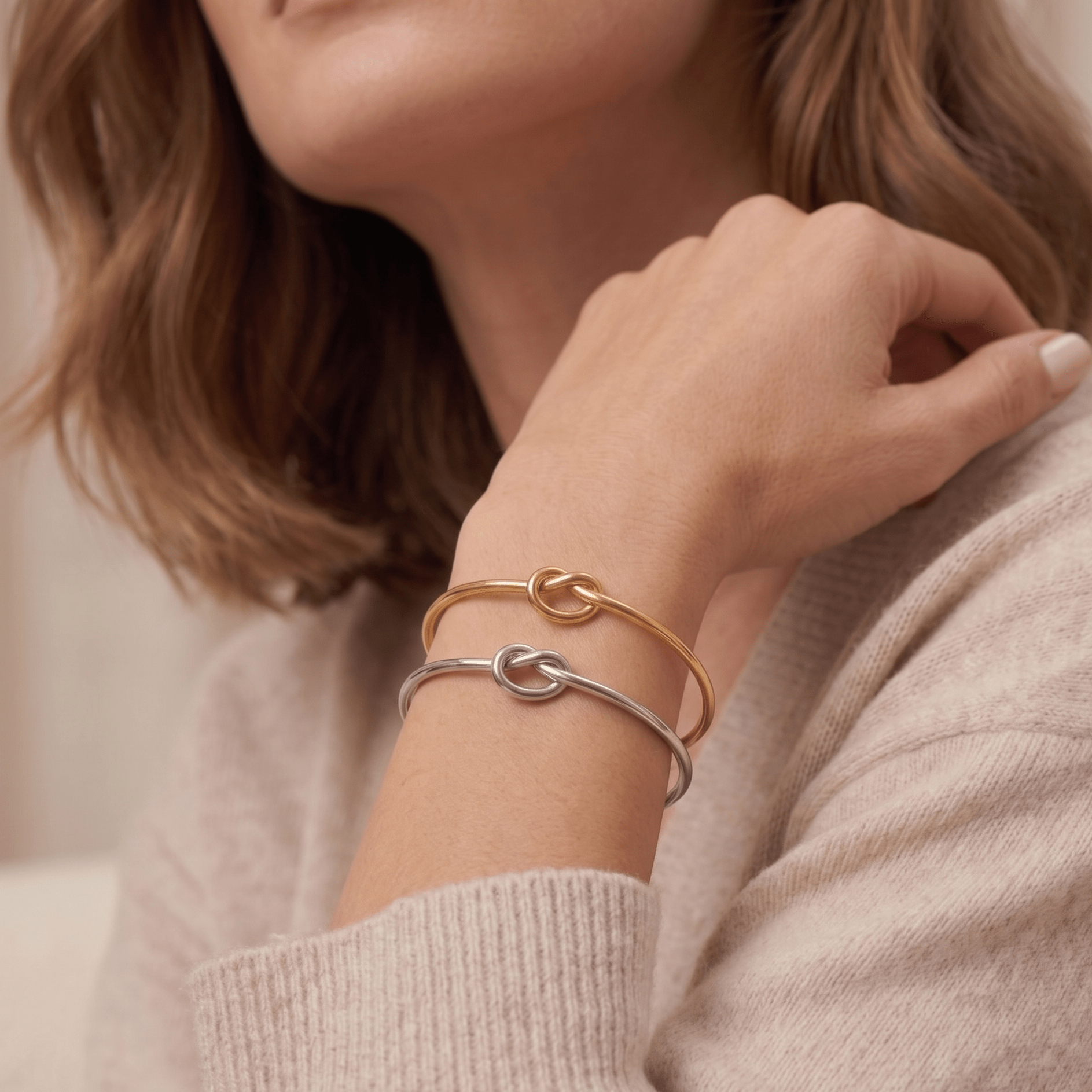 Eternal Knot Bracelet - Orlumea