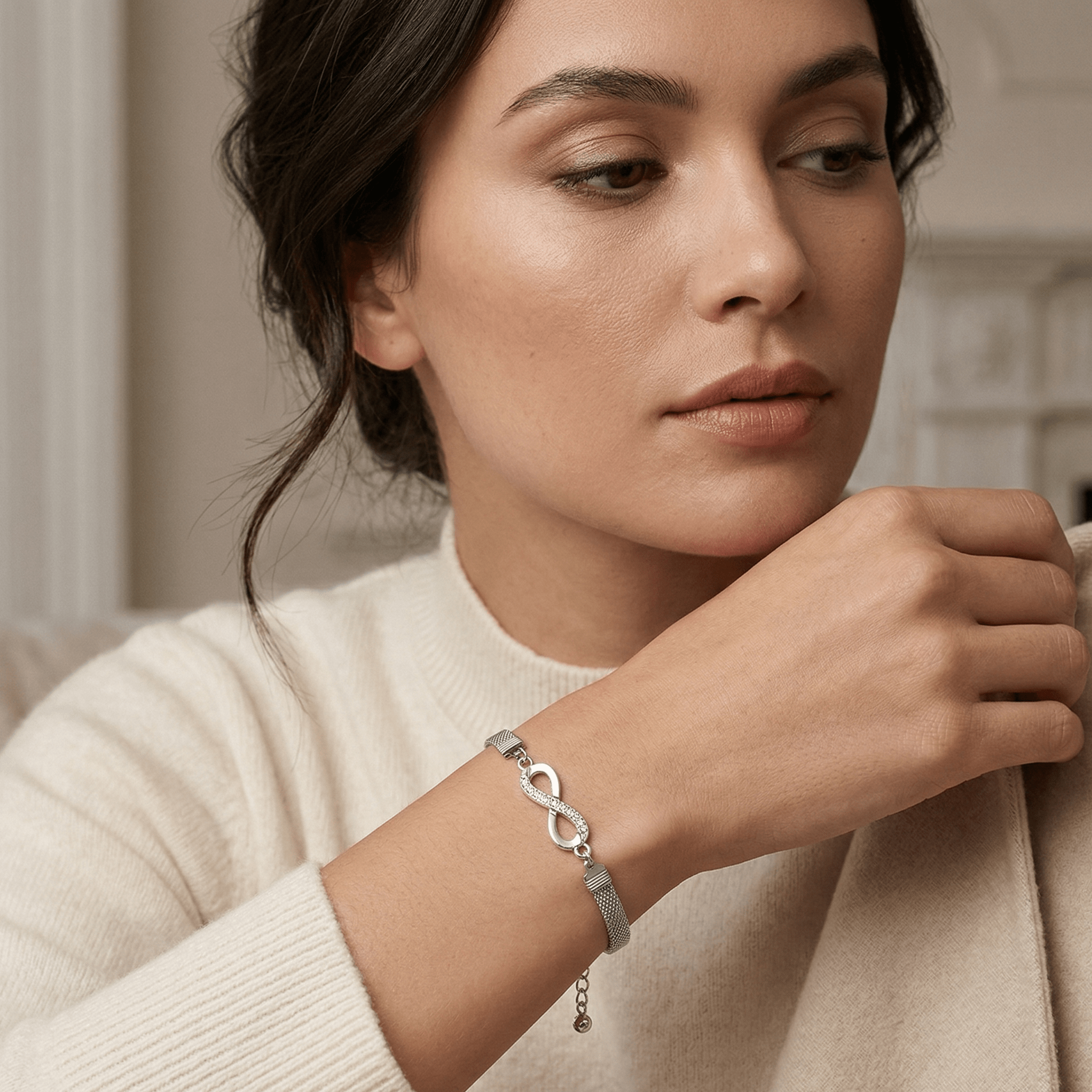 Infinity Crystal Bracelet - Orlumea