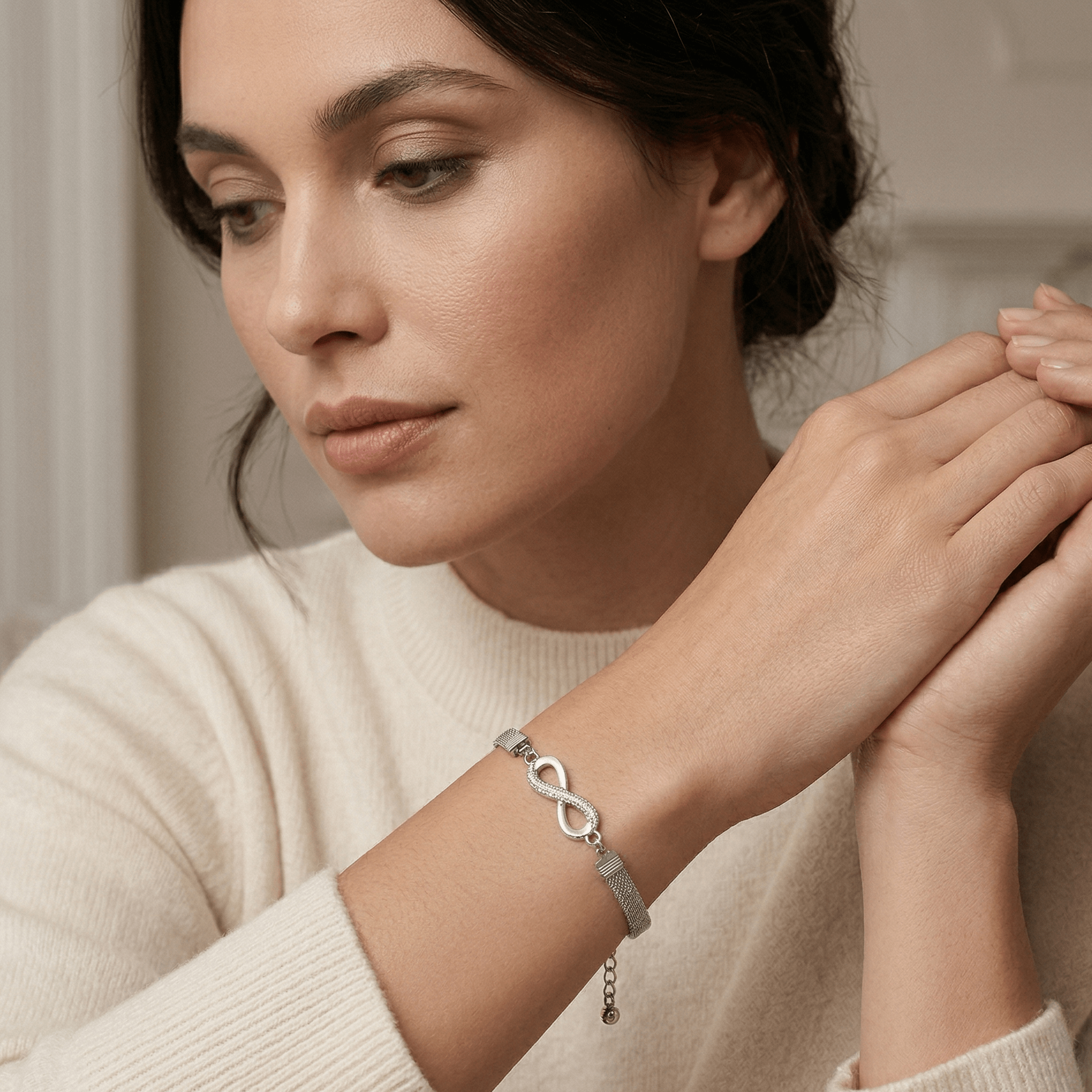 Infinity Crystal Bracelet - Orlumea