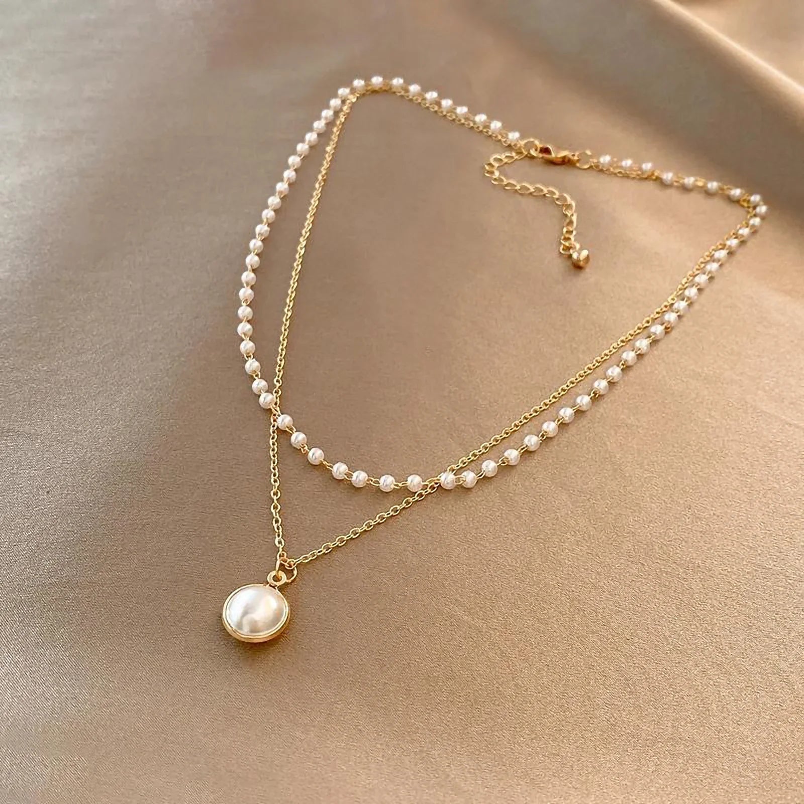 Layered Pearl Pendant Necklace - Orlumea
