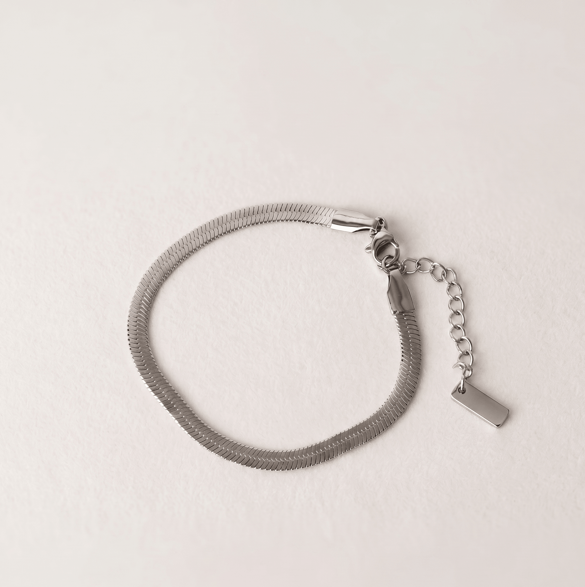 Luna Bracelet - Orlumea
