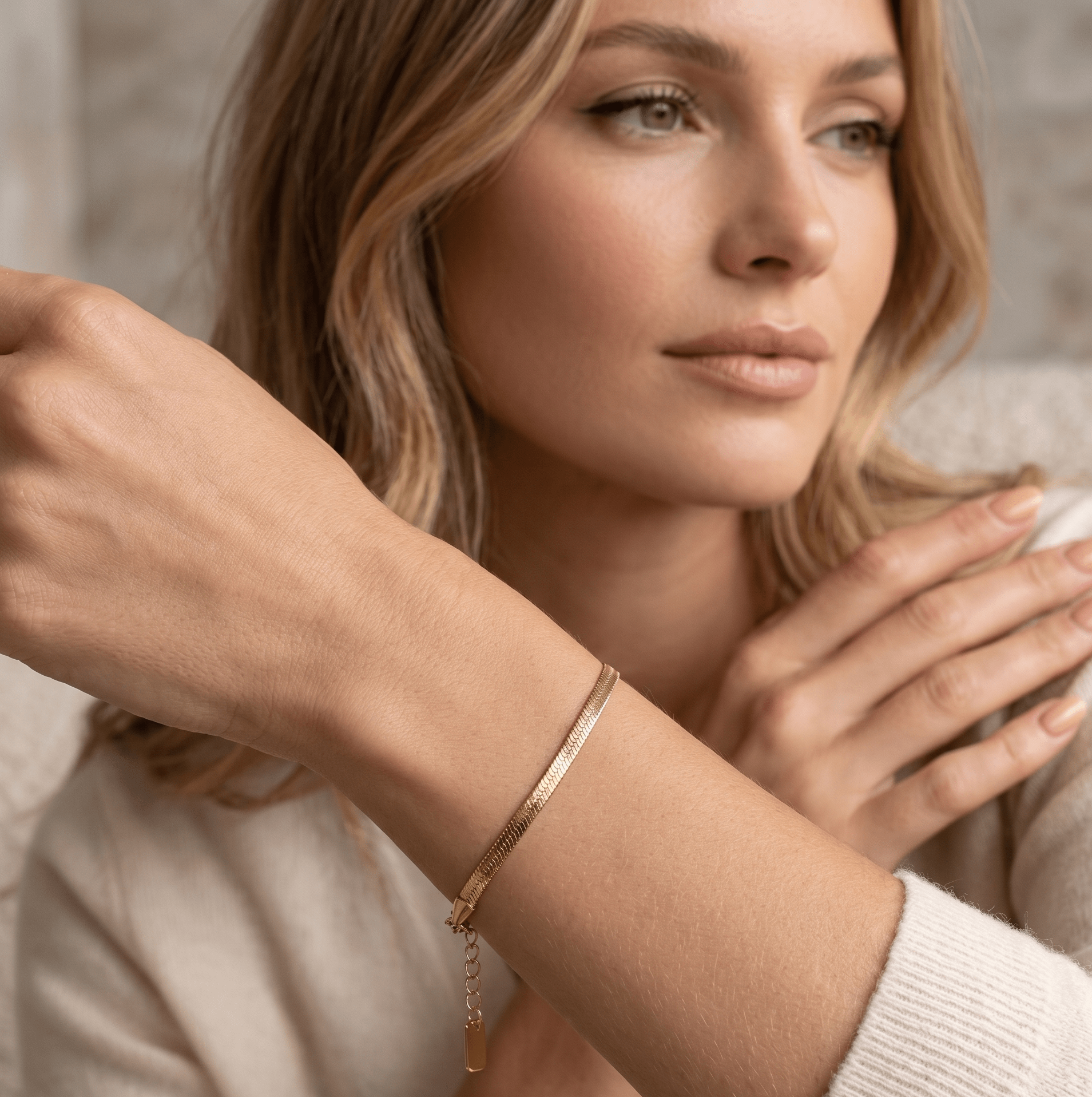 Luna Bracelet - Orlumea