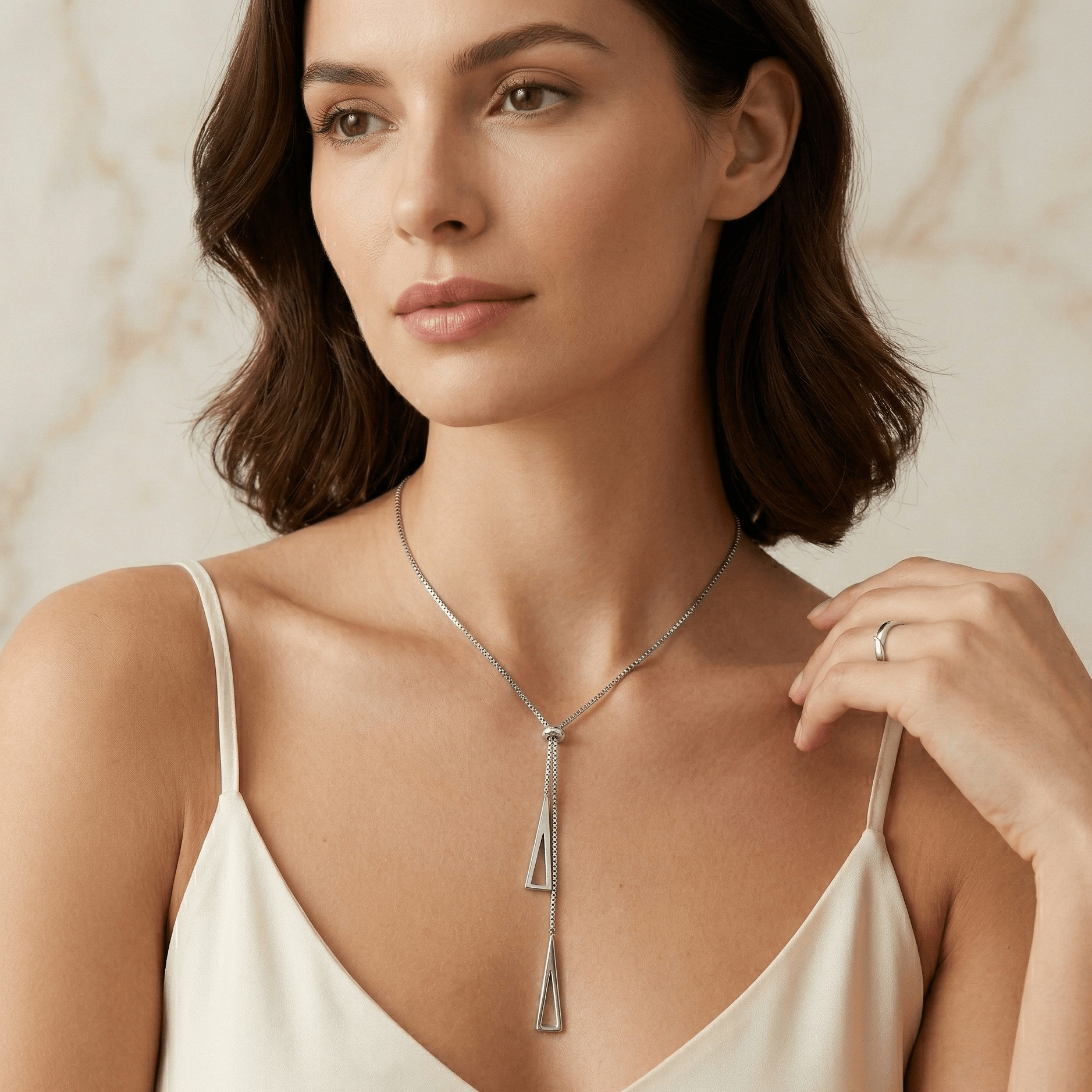 Minimal Drop Necklace - Orlumea