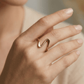 Minimal Wave Adjustable Ring - Orlumea