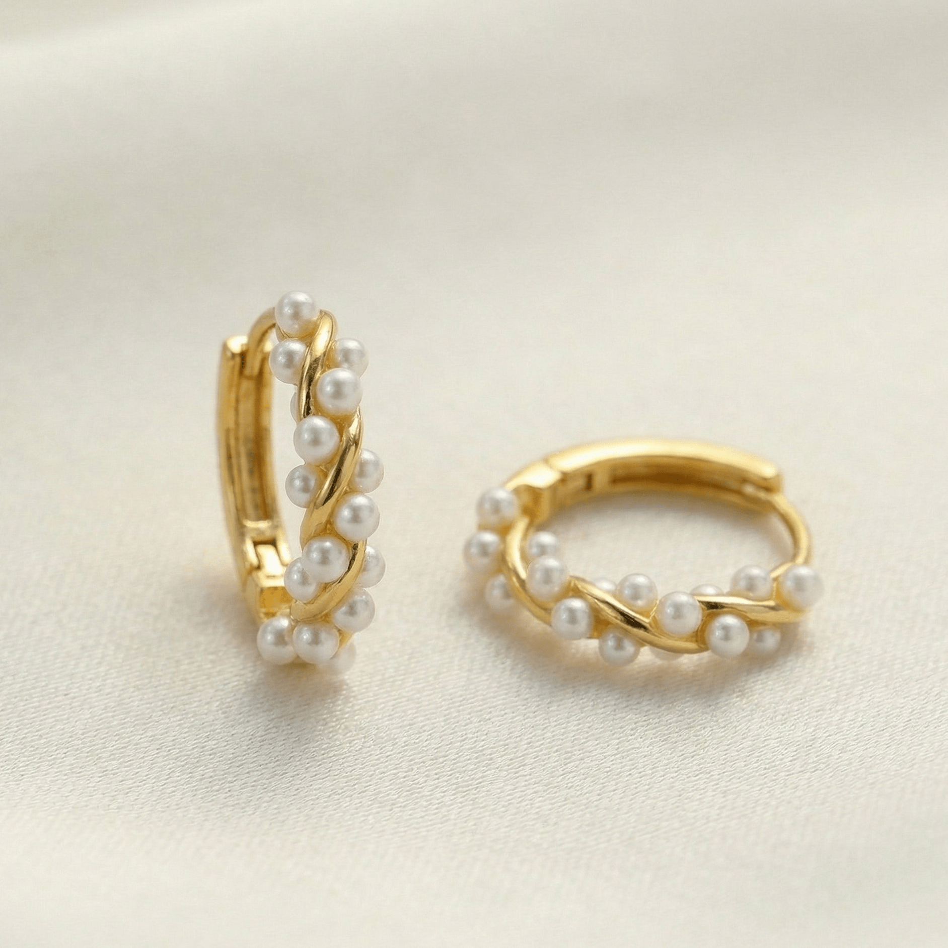 Pearl Signature Hoops - Orlumea