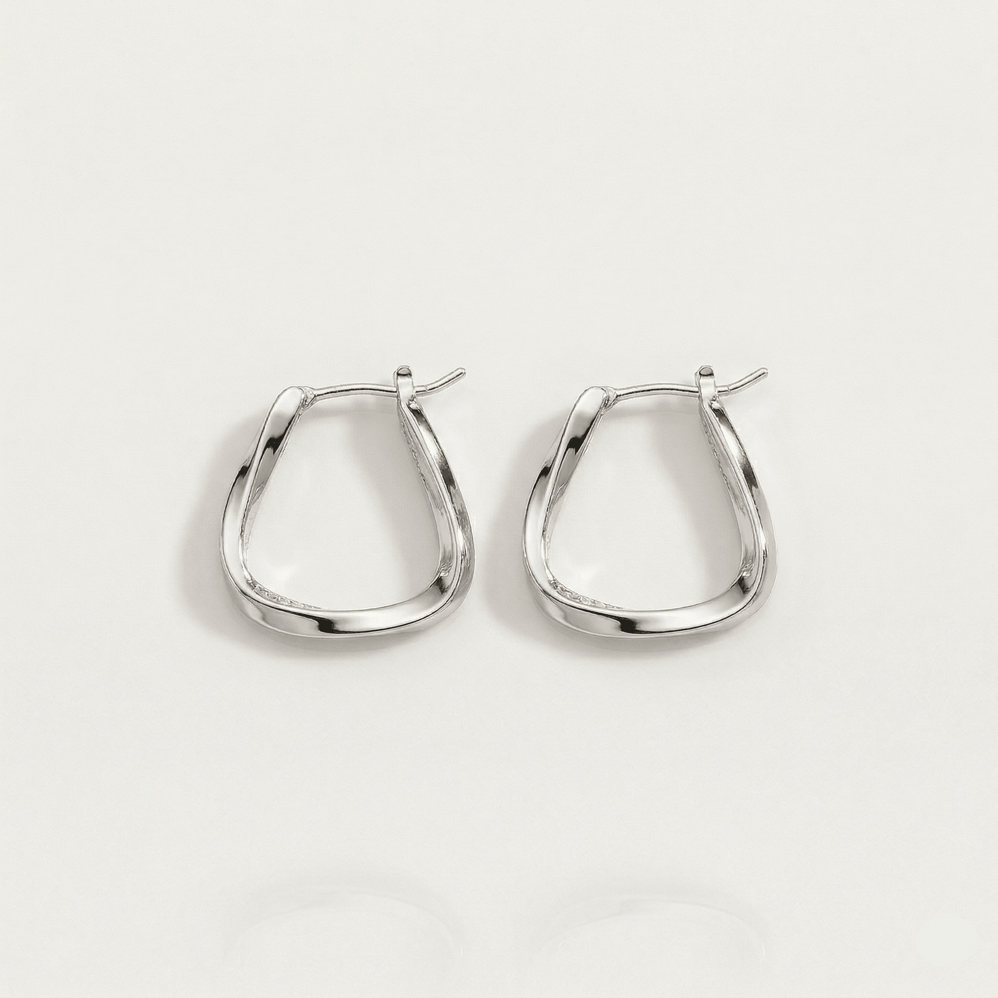 Sienna Square Hoop Earrings - Orlumea