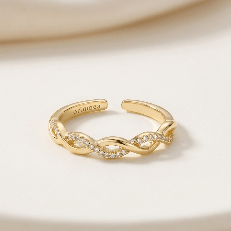 Twisted Zirconia Gold Ring - Orlumea
